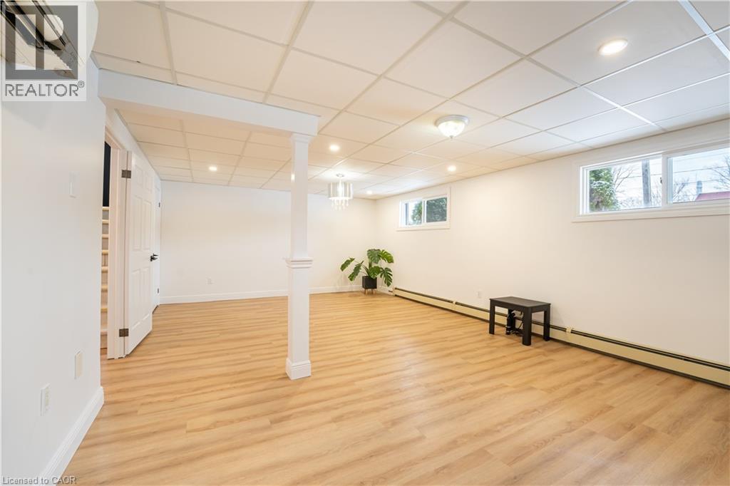 












130 HENRY Street

,
Brantford,




Ontario
N3S5C7

