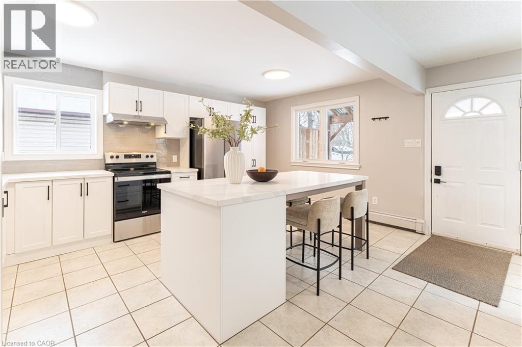 












130 HENRY Street

,
Brantford,




Ontario
N3S5C7

