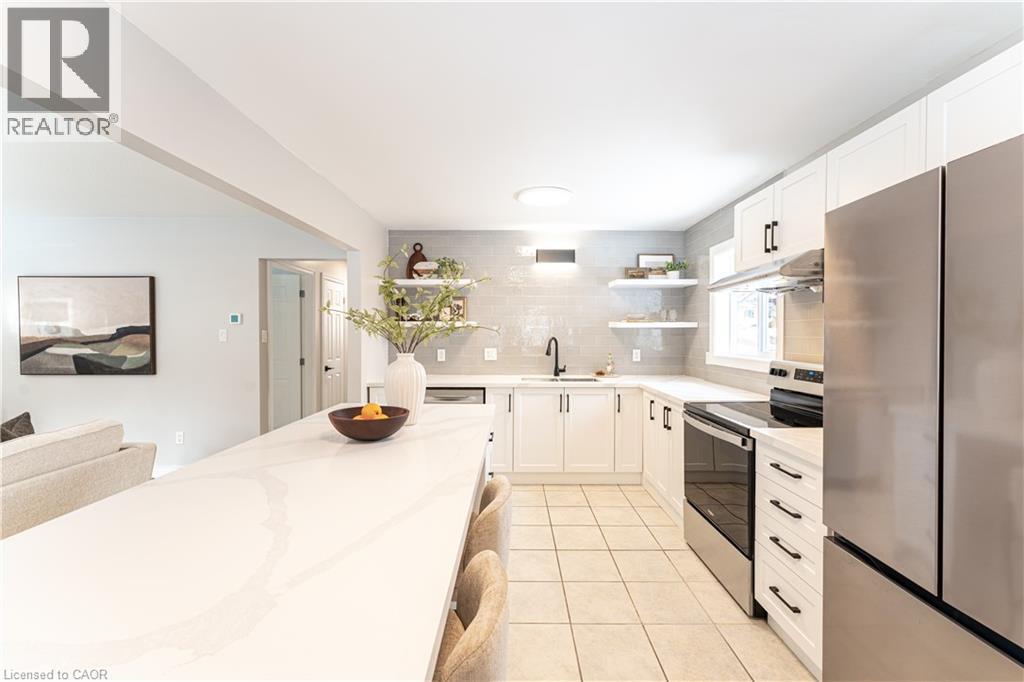 












130 HENRY Street

,
Brantford,




Ontario
N3S5C7

