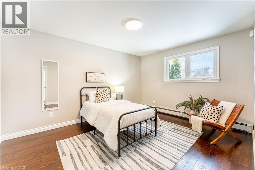 












130 HENRY Street

,
Brantford,




Ontario
N3S5C7

