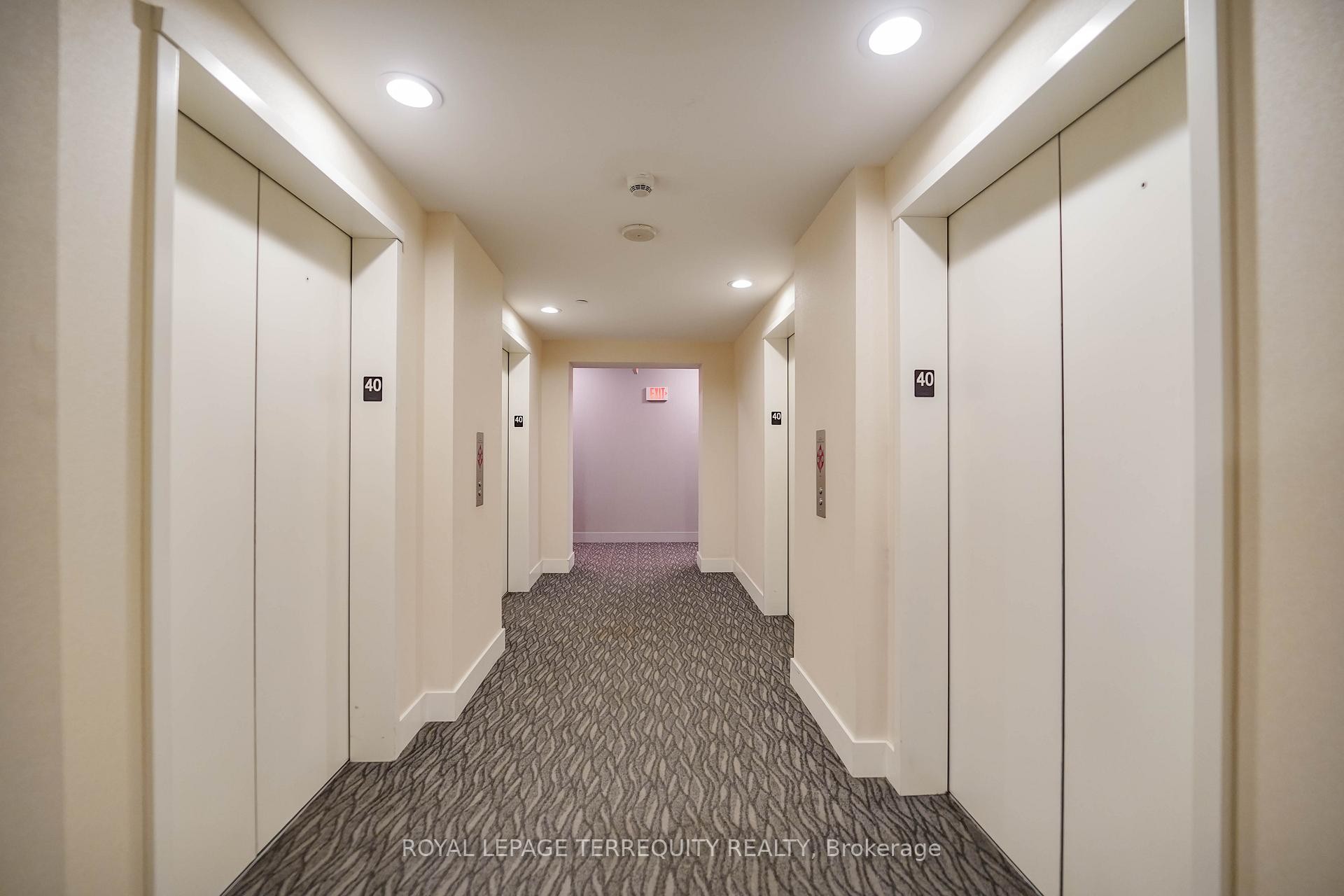 









2200


Lakeshore

Boulevard West, 4007,
Toronto,




ON
M8V 1A4

