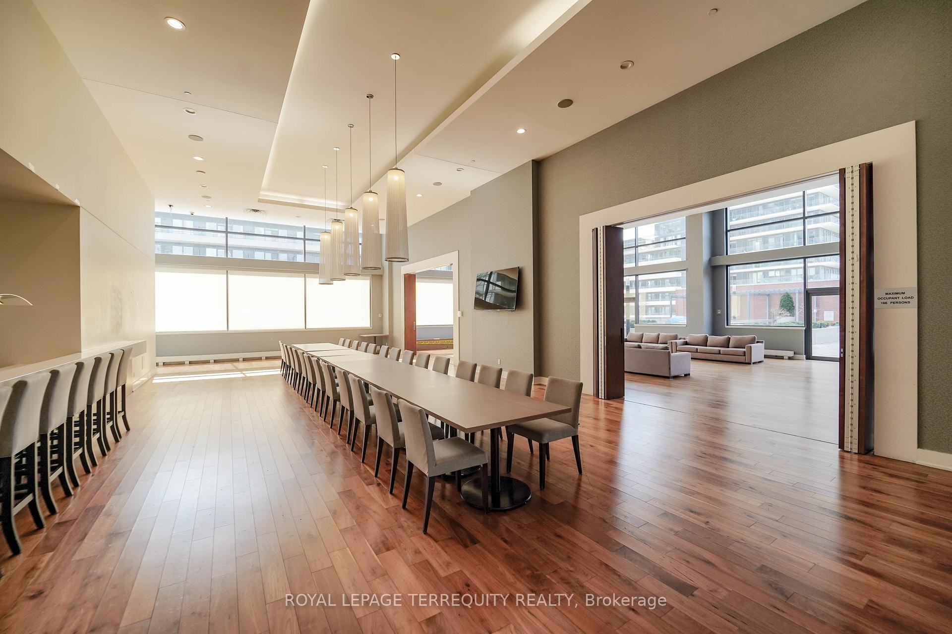 









2200


Lakeshore

Boulevard West, 4007,
Toronto,




ON
M8V 1A4

