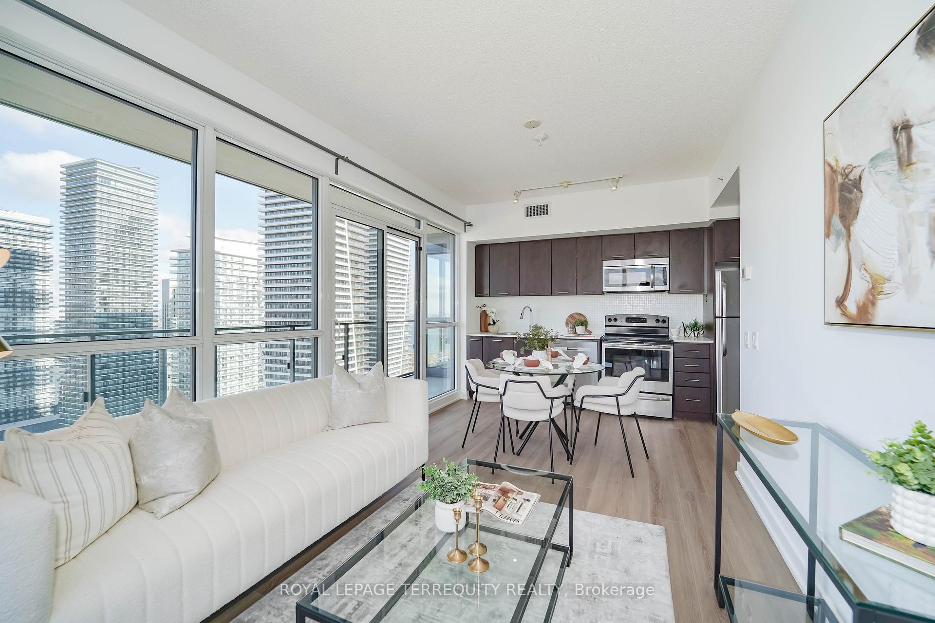 









2200


Lakeshore

Boulevard West, 4007,
Toronto,




ON
M8V 1A4

