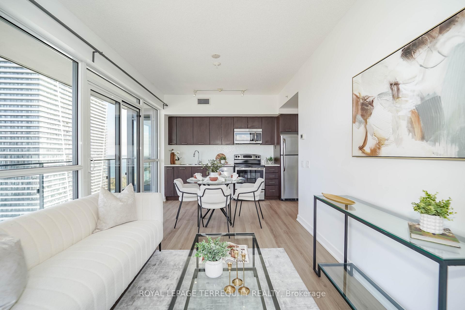 









2200


Lakeshore

Boulevard West, 4007,
Toronto,




ON
M8V 1A4

