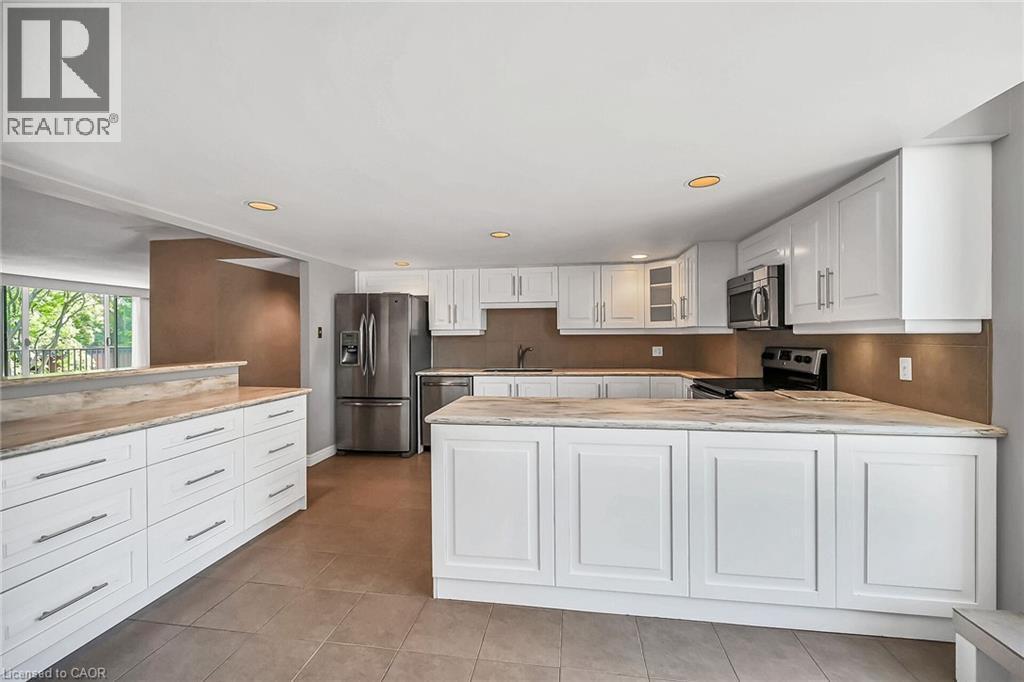 












150 WILSON Street W Unit# PH1

,
Ancaster,




Ontario
L9G4E7


