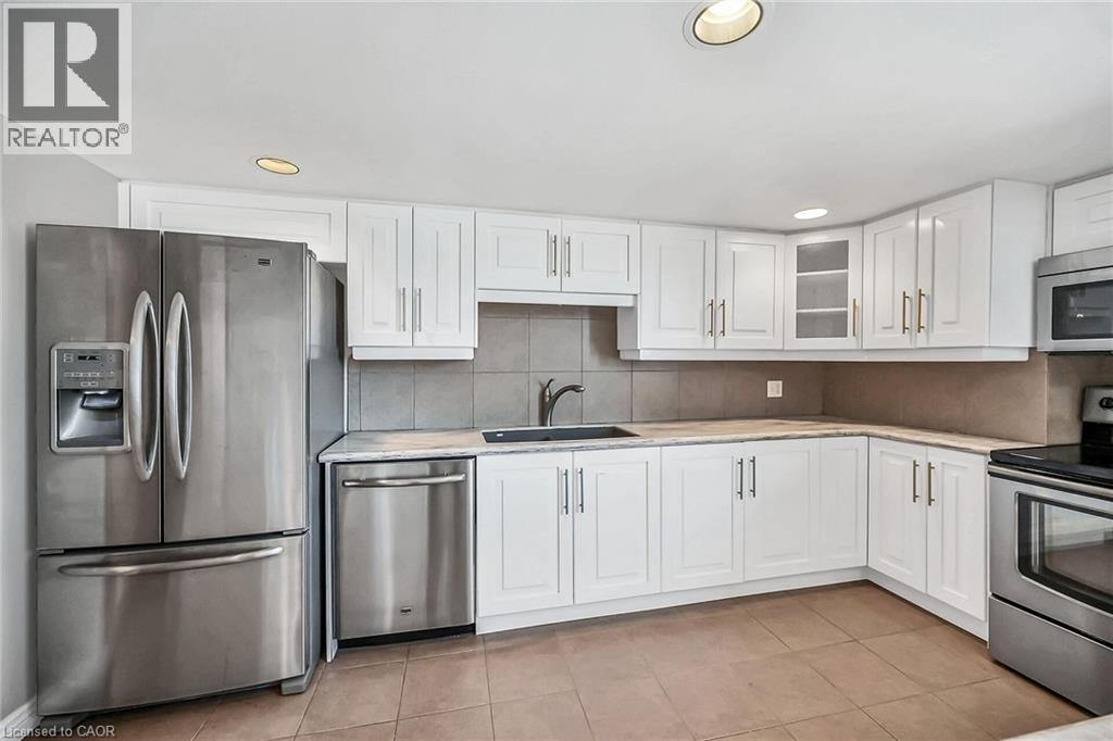 












150 WILSON Street W Unit# PH1

,
Ancaster,




Ontario
L9G4E7

