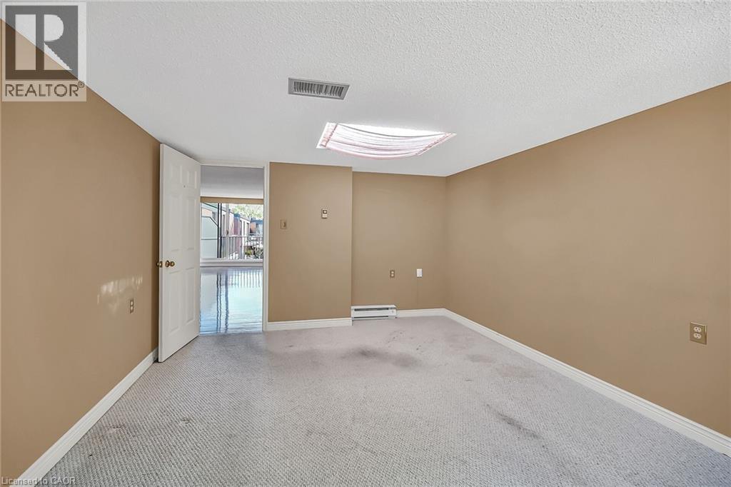 












150 WILSON Street W Unit# PH1

,
Ancaster,




Ontario
L9G4E7

