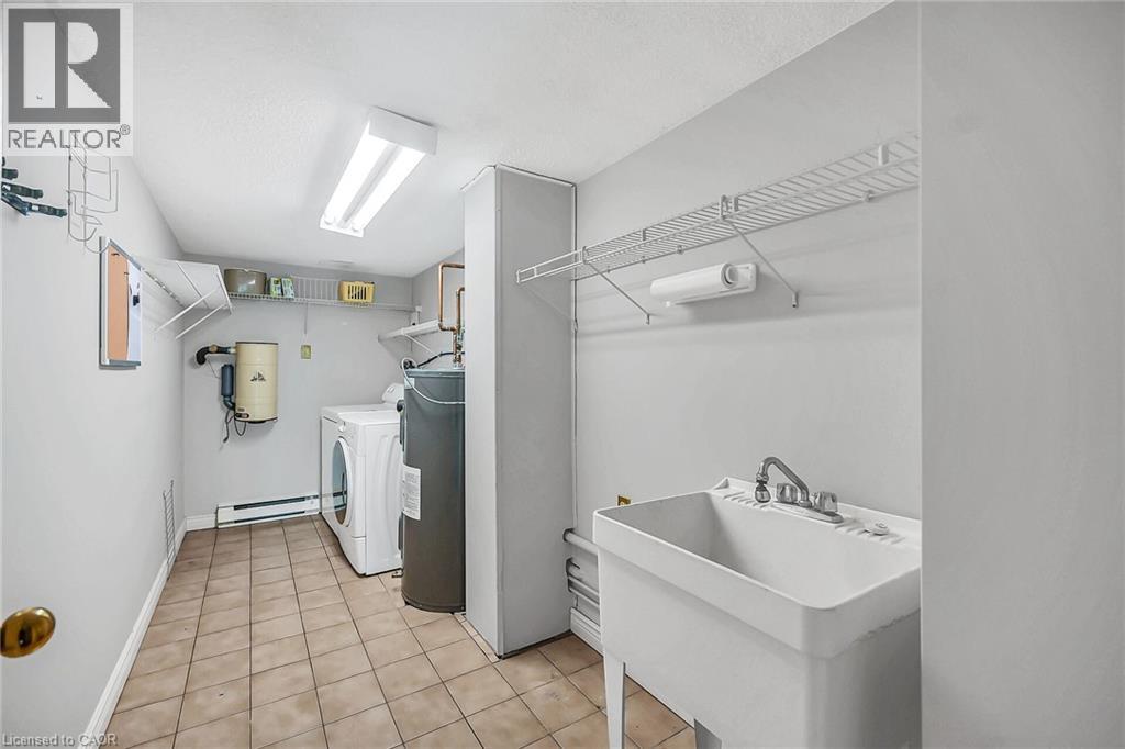 












150 WILSON Street W Unit# PH1

,
Ancaster,




Ontario
L9G4E7

