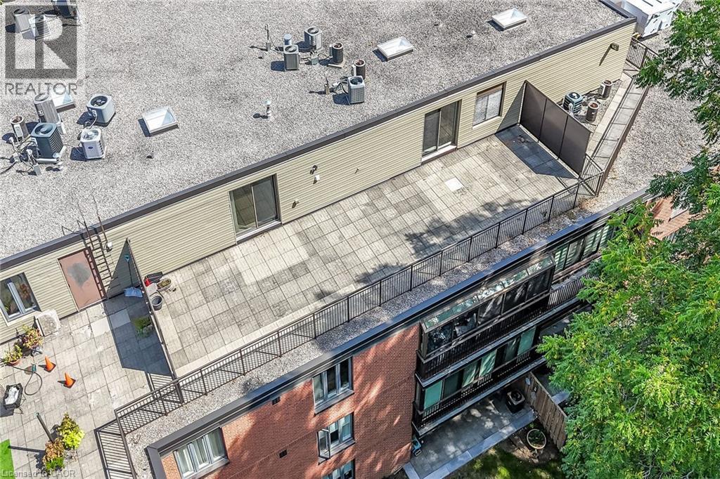












150 WILSON Street W Unit# PH1

,
Ancaster,




Ontario
L9G4E7


