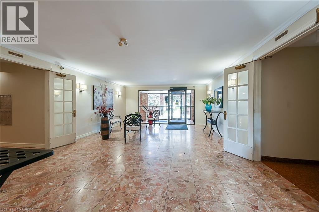 












150 WILSON Street W Unit# PH1

,
Ancaster,




Ontario
L9G4E7

