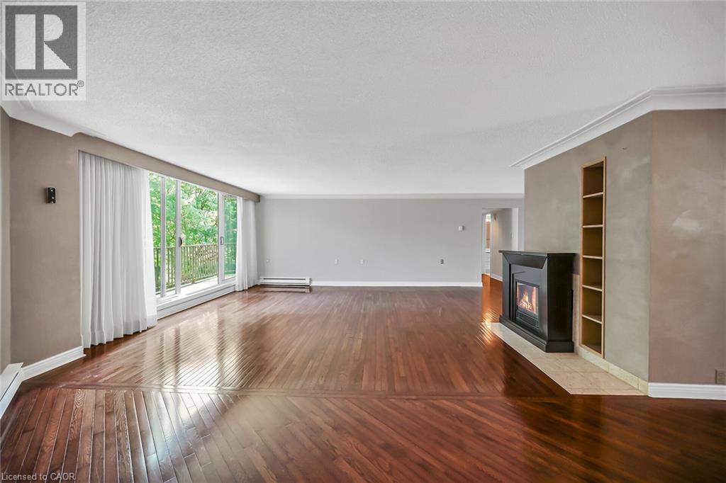 












150 WILSON Street W Unit# PH1

,
Ancaster,




Ontario
L9G4E7

