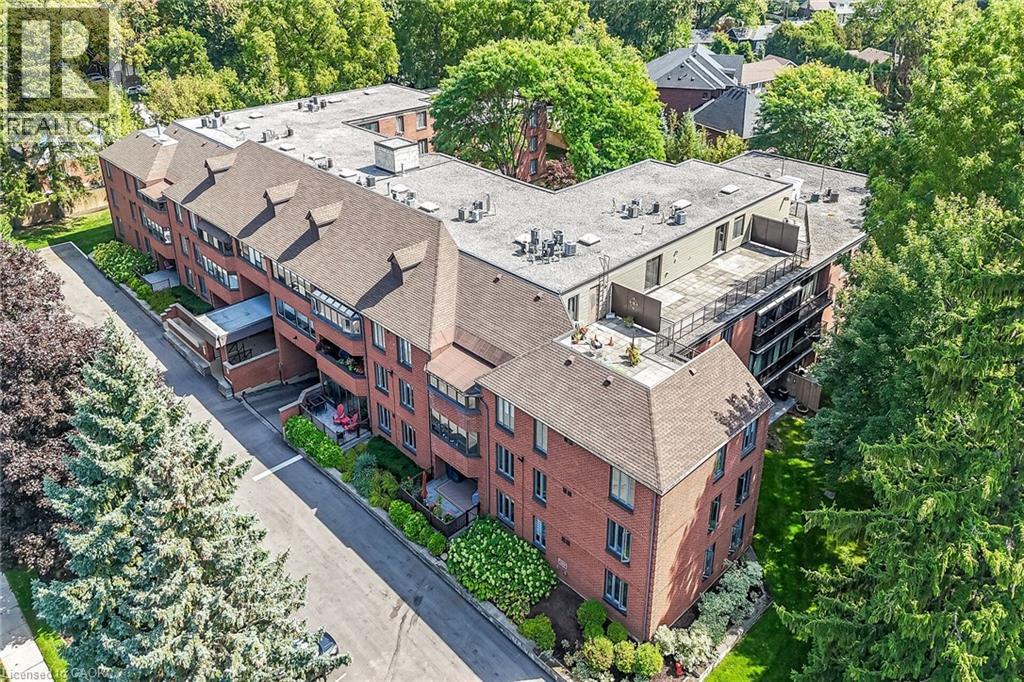 












150 WILSON Street W Unit# PH1

,
Ancaster,




Ontario
L9G4E7

