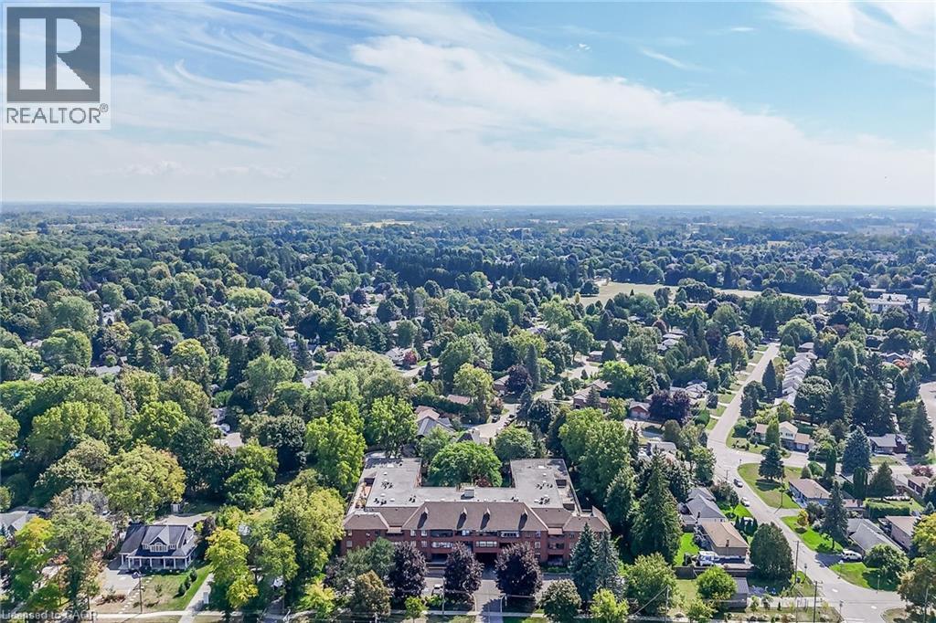 












150 WILSON Street W Unit# PH1

,
Ancaster,




Ontario
L9G4E7

