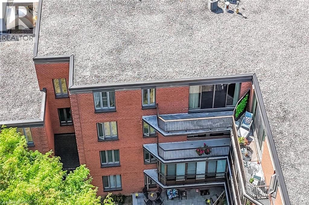 












150 WILSON Street W Unit# PH1

,
Ancaster,




Ontario
L9G4E7

