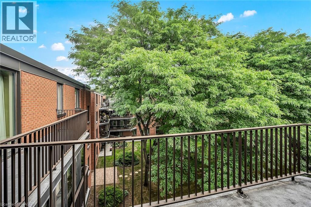 












150 WILSON Street W Unit# PH1

,
Ancaster,




Ontario
L9G4E7

