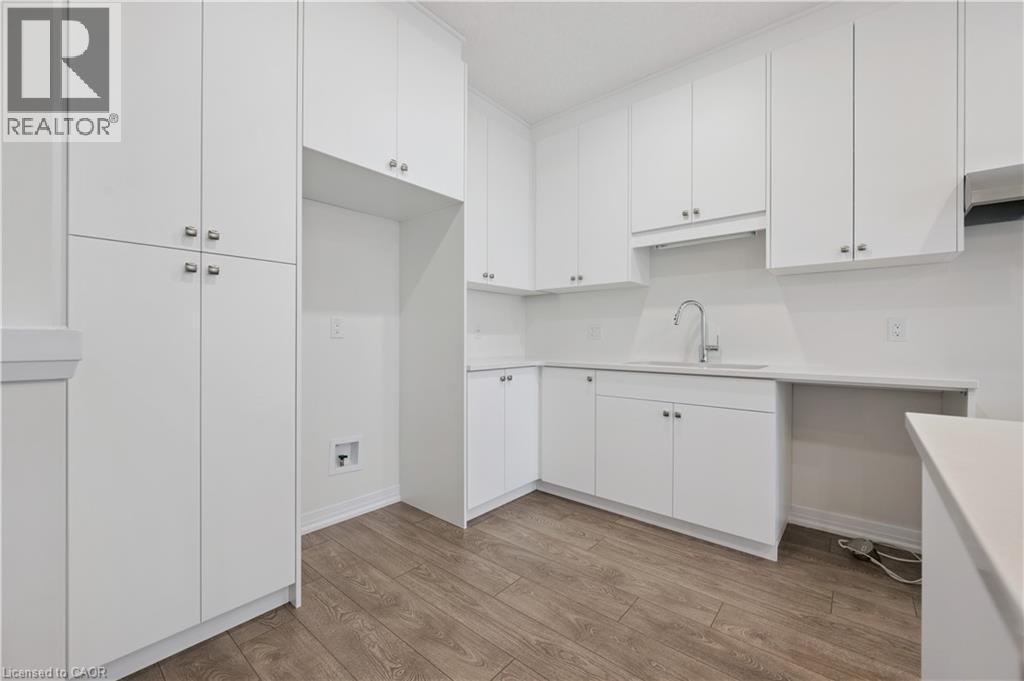 












107 WINTER WREN Crescent

,
Kitchener,




Ontario
N2P0K7

