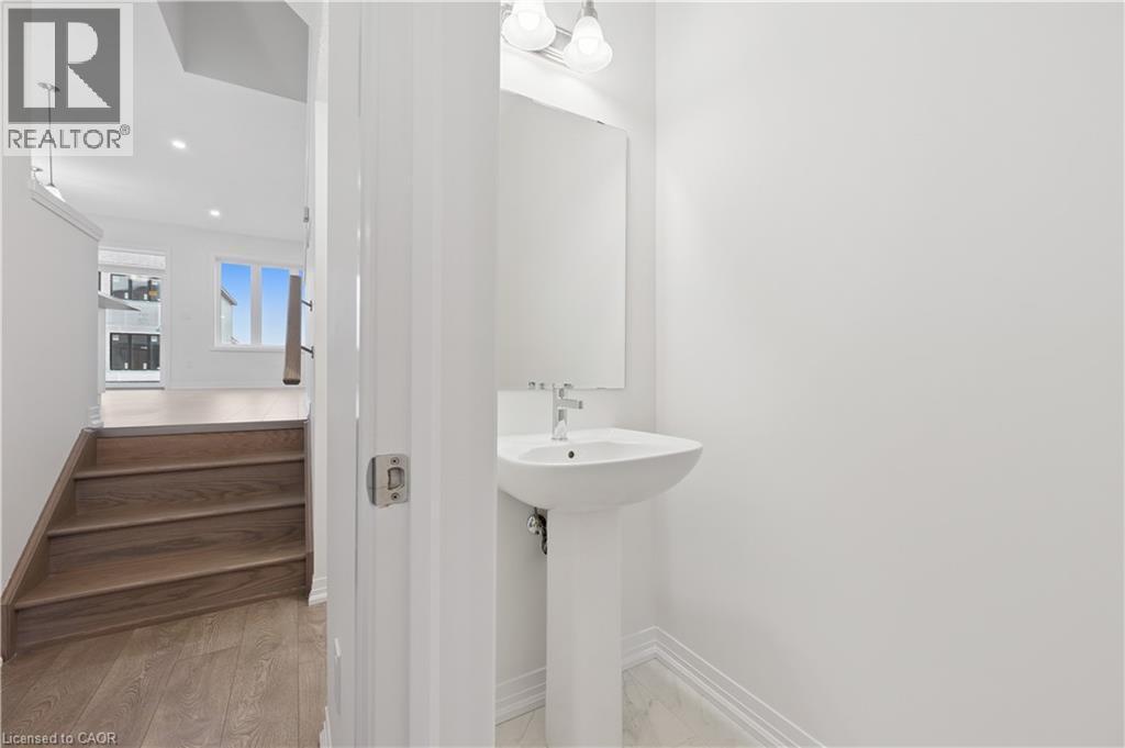 












107 WINTER WREN Crescent

,
Kitchener,




Ontario
N2P0K7

