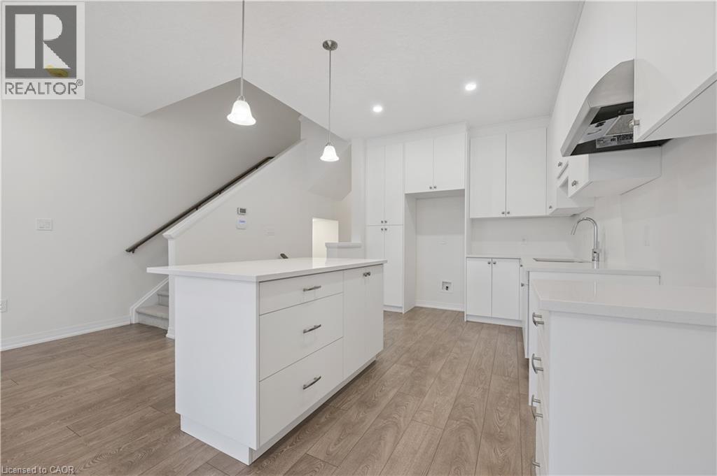 












107 WINTER WREN Crescent

,
Kitchener,




Ontario
N2P0K7

