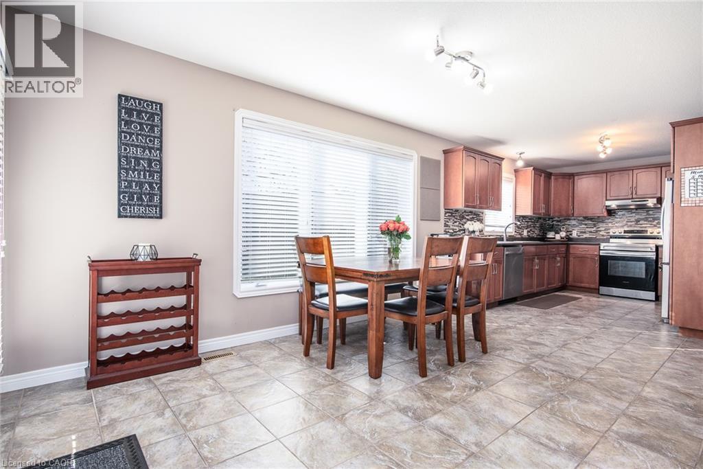 












383 PARROTT Place

,
Woodstock,




Ontario
N4T1V4

