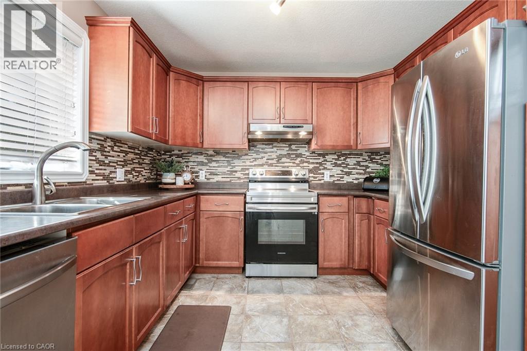 












383 PARROTT Place

,
Woodstock,




Ontario
N4T1V4

