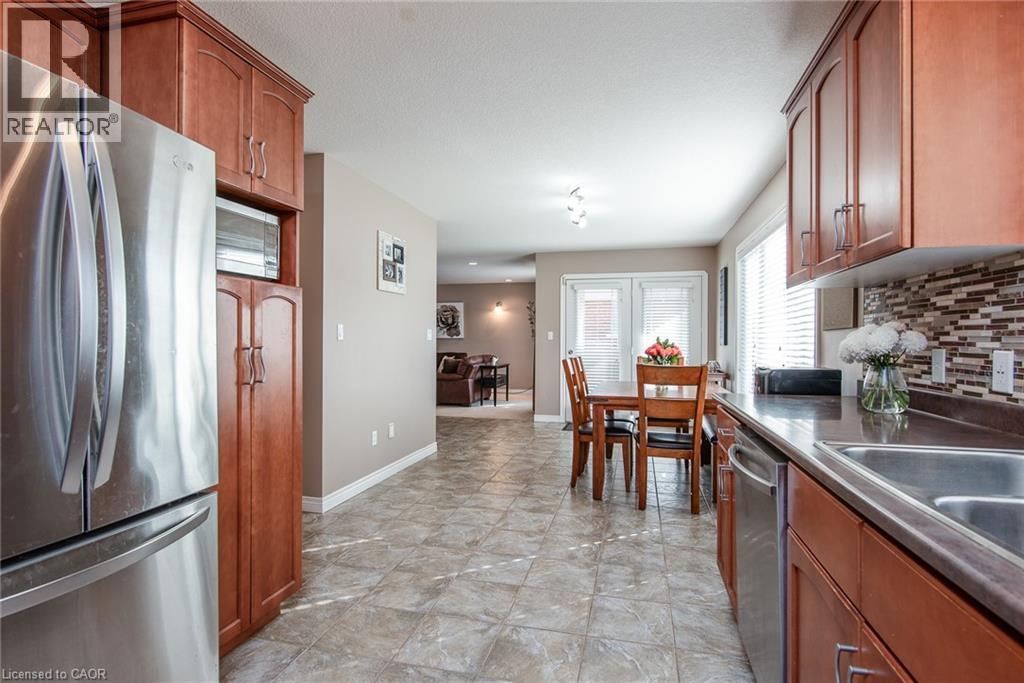 












383 PARROTT Place

,
Woodstock,




Ontario
N4T1V4

