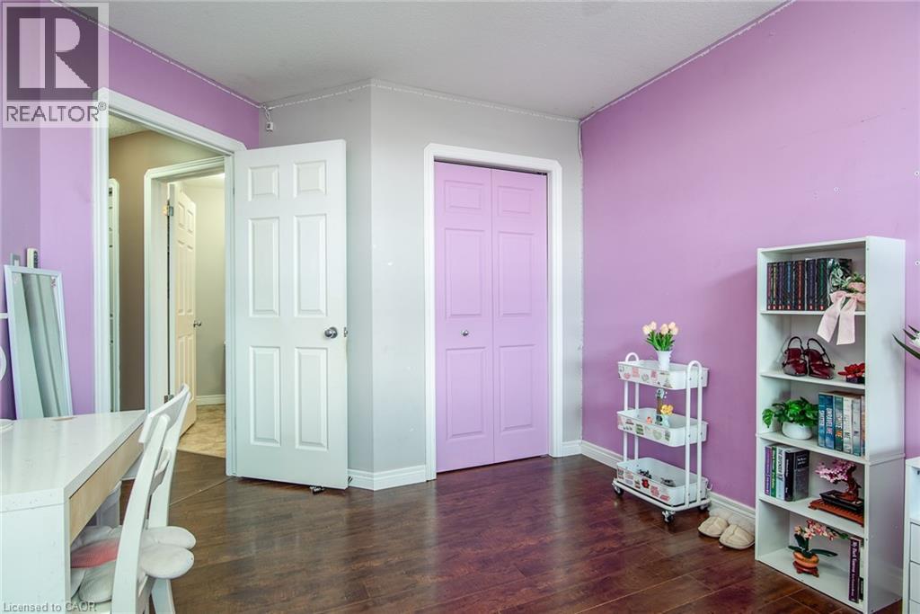 












383 PARROTT Place

,
Woodstock,




Ontario
N4T1V4

