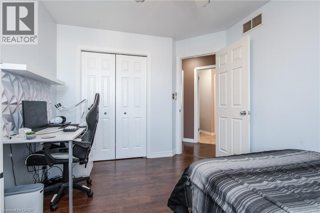 












383 PARROTT Place

,
Woodstock,




Ontario
N4T1V4

