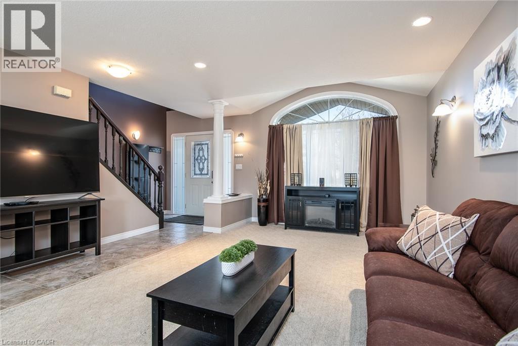 












383 PARROTT Place

,
Woodstock,




Ontario
N4T1V4

