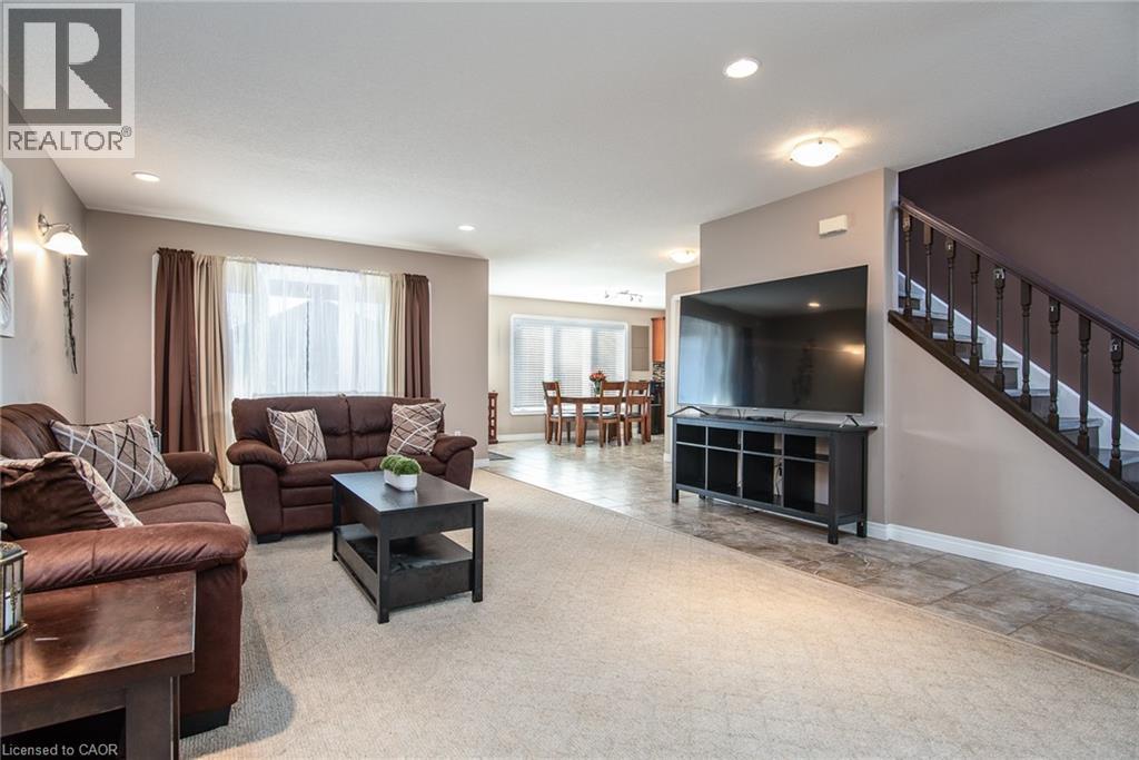 












383 PARROTT Place

,
Woodstock,




Ontario
N4T1V4

