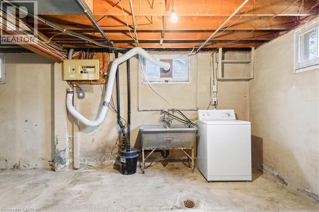 












48 CHERRY Street

,
Simcoe,




Ontario
N3Y1B4

