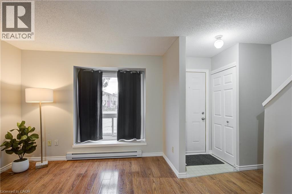 












370 SPRINGBANK Avenue Unit# 7

,
Woodstock,




Ontario
N4T1L3

