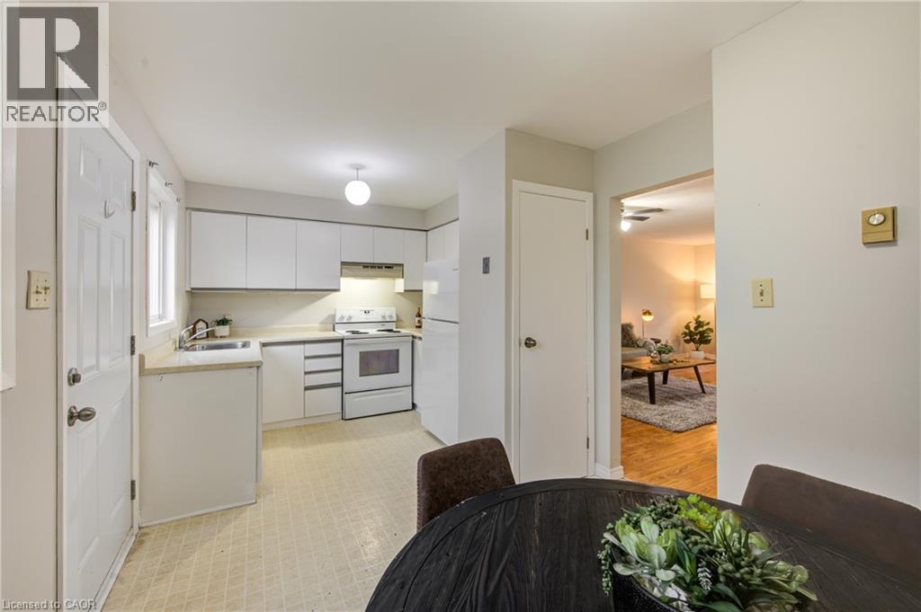 












370 SPRINGBANK Avenue Unit# 7

,
Woodstock,




Ontario
N4T1L3

