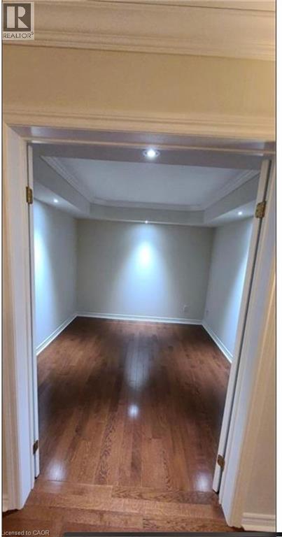 












520 SILKEN LAUAMNN Drive

,
Newmarket,




Ontario
L3X2S7

