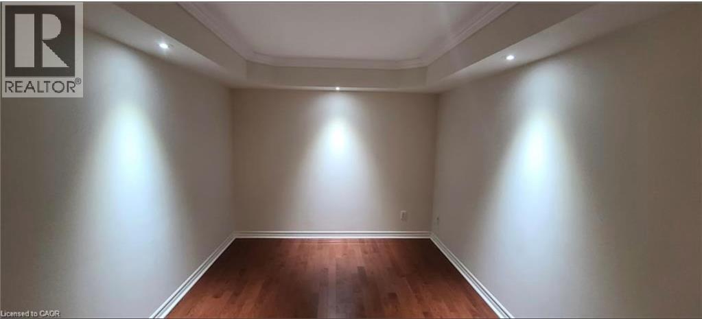 












520 SILKEN LAUAMNN Drive

,
Newmarket,




Ontario
L3X2S7

