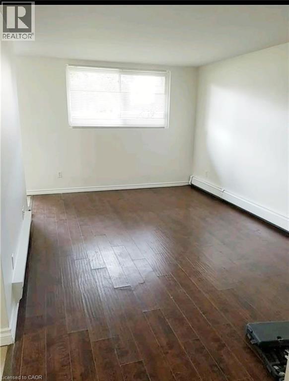 












163 CHANDLER Drive Unit# 9

,
Kitchener,




Ontario
N2E1H1

