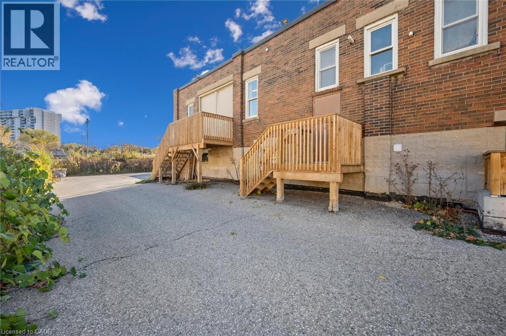 












325 BREITHAUPT Street

,
Kitchener,




Ontario
N2H5H6

