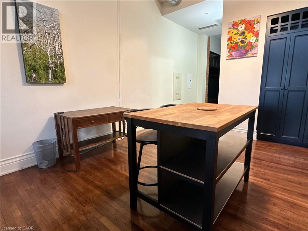 












200 STINSON Street Unit# 310

,
Hamilton,




Ontario
L8N4J5

