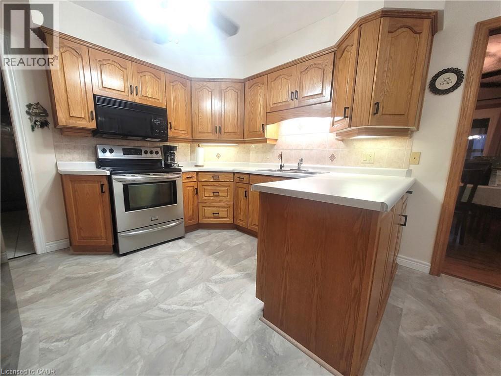 












8 SIMON Court

,
Waterford,




Ontario
N0E1Y0

