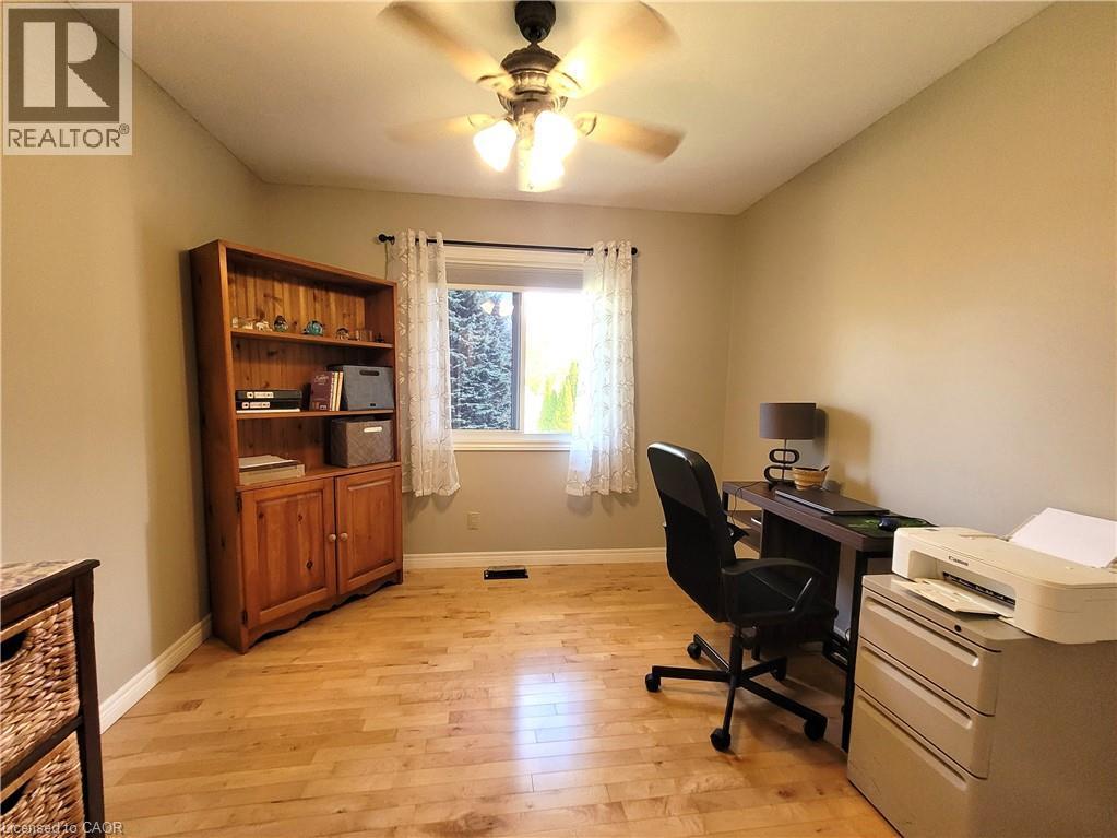 












8 SIMON Court

,
Waterford,




Ontario
N0E1Y0

