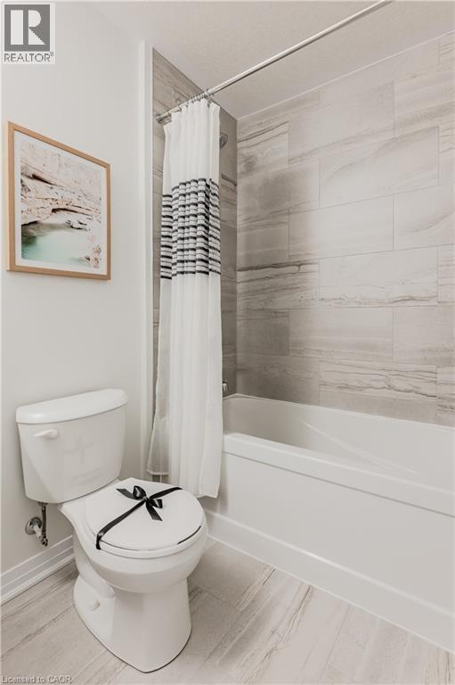 












704 BENNINGER Drive

,
Kitchener,




Ontario
N2E0H8

