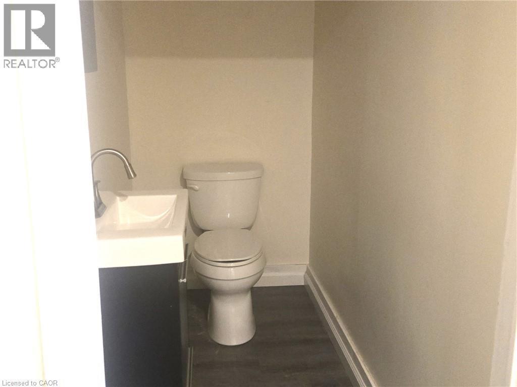 












469-471 PELISSIER Street

,
Windsor,




Ontario
N9A4L2

