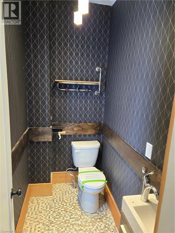 












347 BIRMINGHAM Street

,
Stratford,




Ontario
N5A2T9

