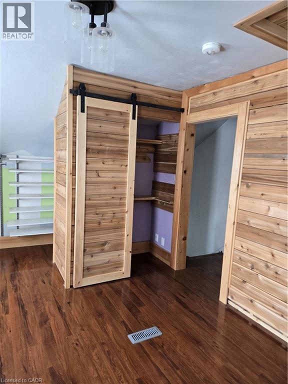 












347 BIRMINGHAM Street

,
Stratford,




Ontario
N5A2T9

