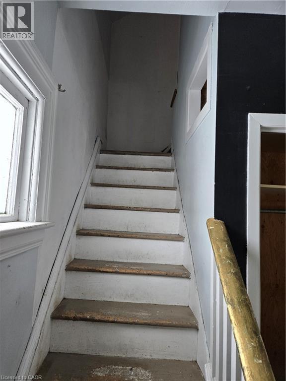 












347 BIRMINGHAM Street

,
Stratford,




Ontario
N5A2T9

