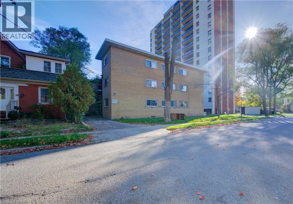 












50 GORDON Avenue

,
Kitchener,




Ontario
N2H1N8

