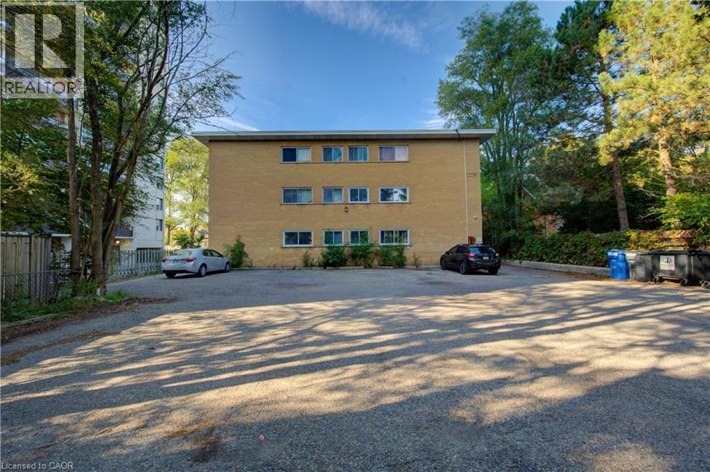 












50 GORDON Avenue

,
Kitchener,




Ontario
N2H1N8

