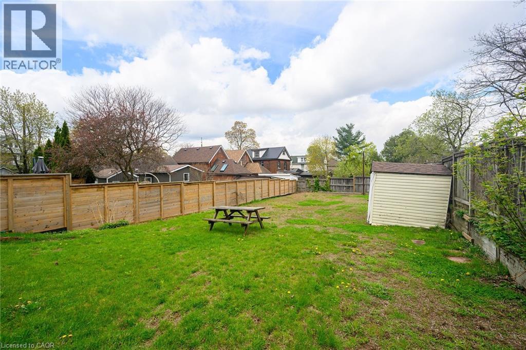 












129 DUNDURN Street N

,
Hamilton,




Ontario
L8R3E7

