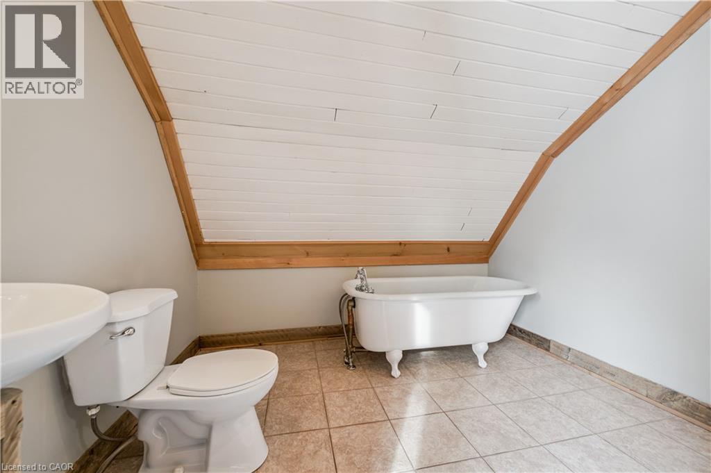 












8946 WELLINGTON RD 16 Road

,
Damascus,




Ontario
N0G2E0

