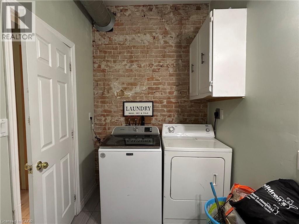 












68 ROBINSON Street

,
Simcoe,




Ontario
N3Y1W6

