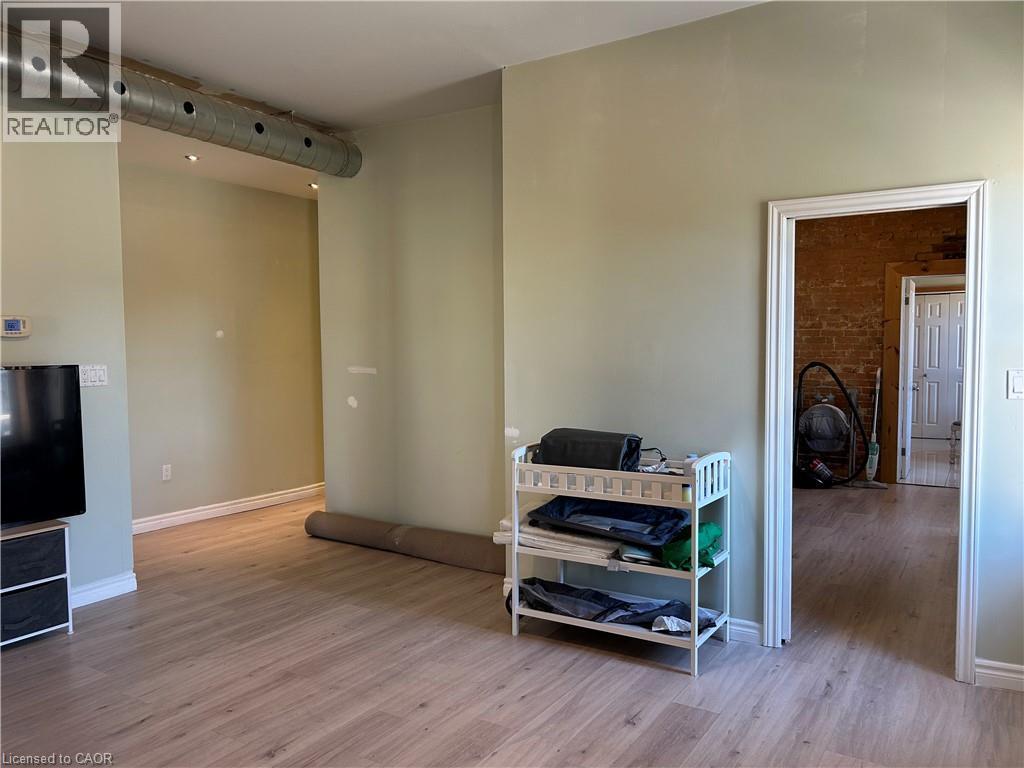 












68 ROBINSON Street

,
Simcoe,




Ontario
N3Y1W6

